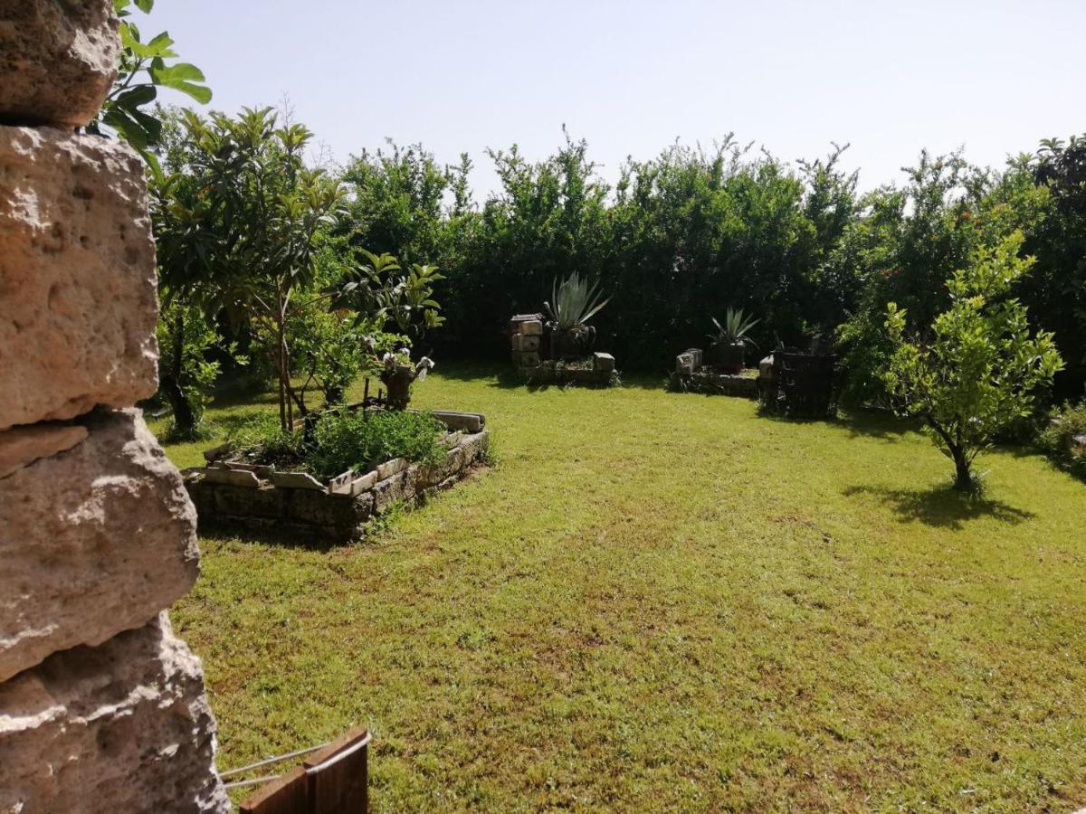 B&B La Seta Rossa Galatone Exterior photo