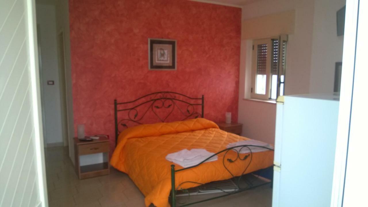 B&B La Seta Rossa Galatone Exterior photo